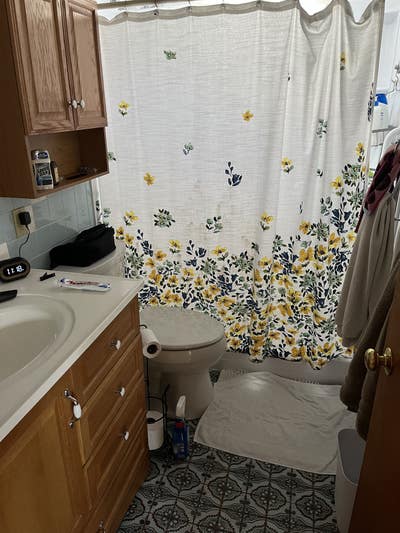 $1350 Room in a 2BR apartment North Cambridge Main Photo