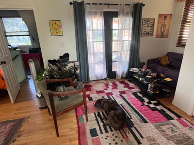 Silverlake Jungle Top Floor w Bath, Patio, Parking Main Photo