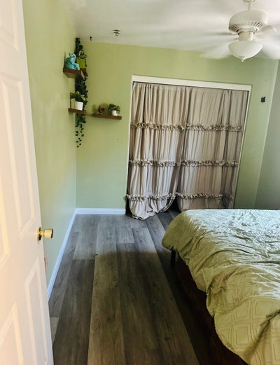 Affordable room for rent Main Photo