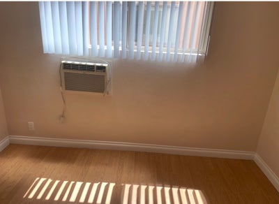 Private Bedroom & Bathroom Suite Sherman Oaks Main Photo
