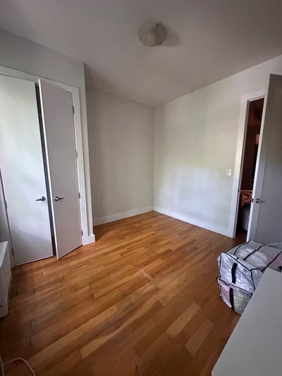 1 room in a large Bushwick apartment  Main Photo