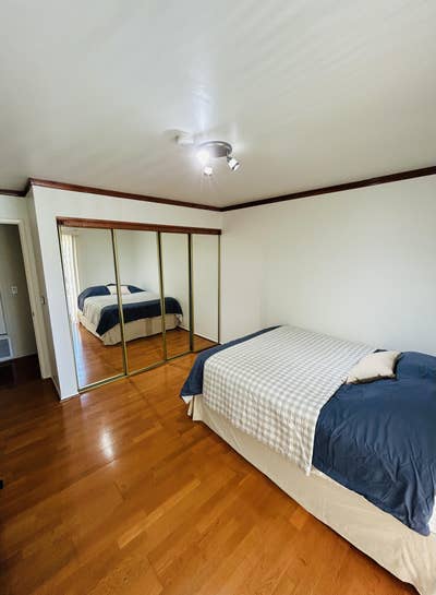 Newly Remodeled Private Bedroom & Private Bathroom Main Photo