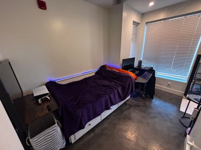 Private Room for Rent | Balcony + L Main Photo