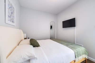 East Village Beauty Full Furnished! Main Photo