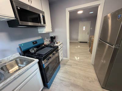 Quiet , Affordable , Newly Remodelled , All brand  Main Photo
