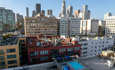 Charming 1 Bed 1 Bath Condo in Los Angeles_Availab Main Photo