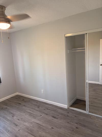 Couple looking to find 1 individual to rent 2 room Main Photo