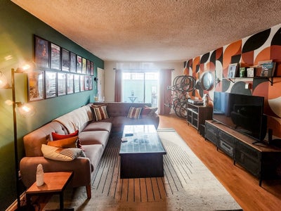 Private Room & Bathroom — 3BR/2BA in Venice Main Photo