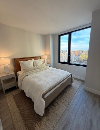 Room Available in Luxury 2-Bed 2-Bath Apartment  Main Photo