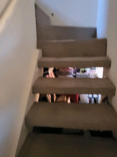Subleting a loft upstairs that is 2 small rooms Main Photo