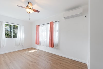 Serene Mid-City Room | Direct Bath Access. Main Photo