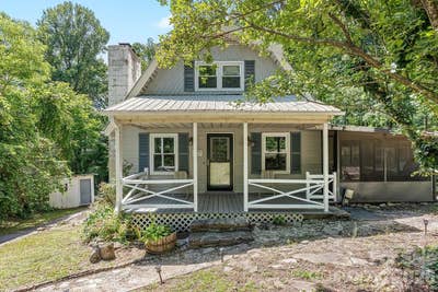 Single Family Residence Main Photo