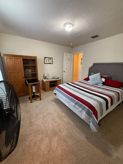  Move In & Save!• 10% Off 6 Weeks • All Utilities  Main Photo