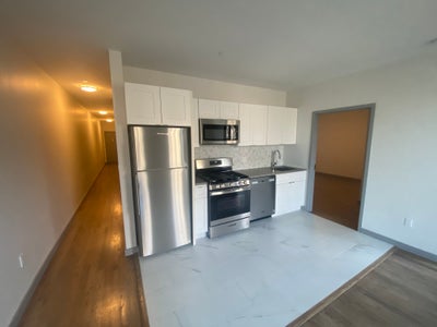 West Harlem Room in 4Bed/2Bath Apartment-W/D Main Photo