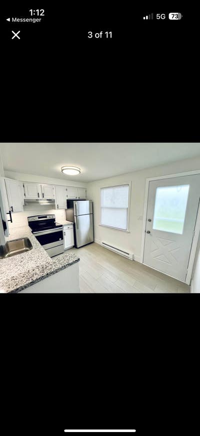 Room for rent in 2 bed 1.5 bath townhouse  Main Photo
