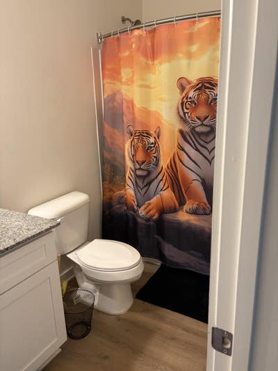 🏡 $850 Private Room w/ Private Bath |  Main Photo