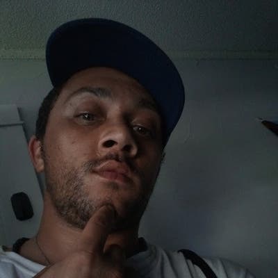 Professional Male seeks a small or large room Main Photo