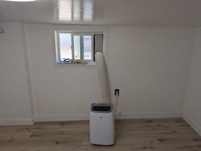 Small spare bedroom in East Hemet Main Photo
