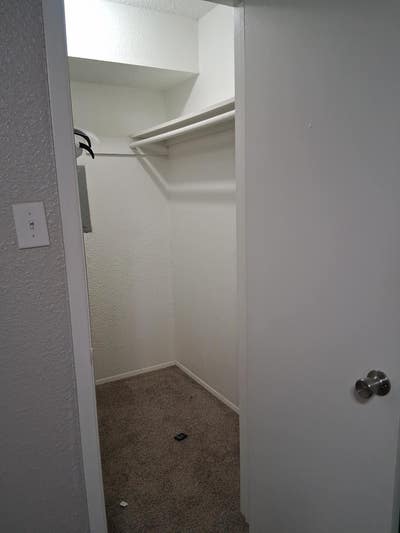 Room for rent  Main Photo