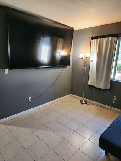 Room for rent  Main Photo