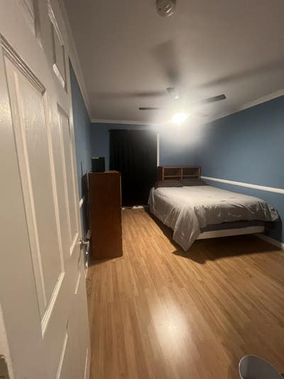 Room for rent near colleges  Main Photo