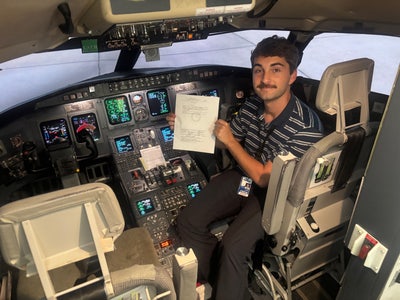 Looking for room to rent, Airline Pilot @ O Hare Main Photo
