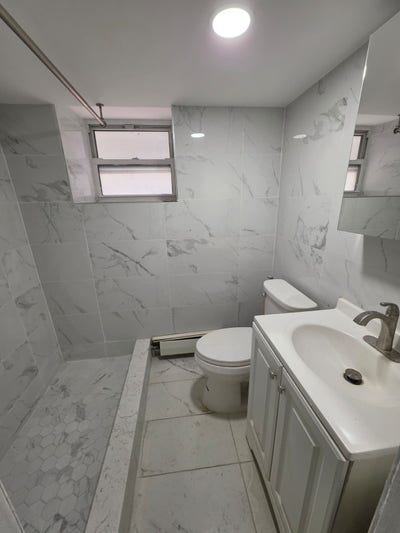 Cheapest room you will find in NYC Main Photo