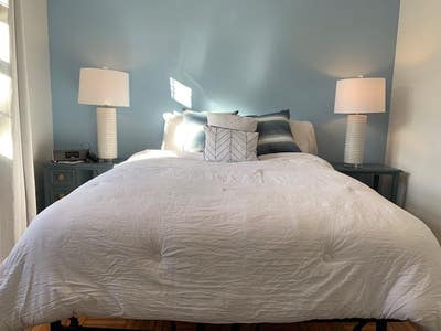 Great location. 1 bedroom w/Pvt Bath-Furnished. Main Photo