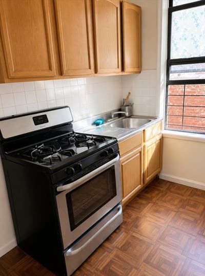 Private Room for Rent – $900/month  Main Photo