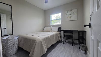 The Warm Neutral Retreat Main Photo