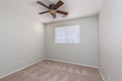 Room/bathroom in Rhodes Ranch, Aug. 1st Main Photo
