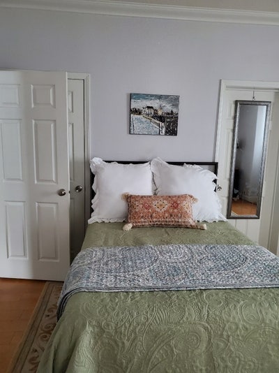 Large Furnished Room in Spacious Manufactured Home Main Photo