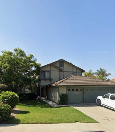 Room for rent with large private bathroom. Main Photo