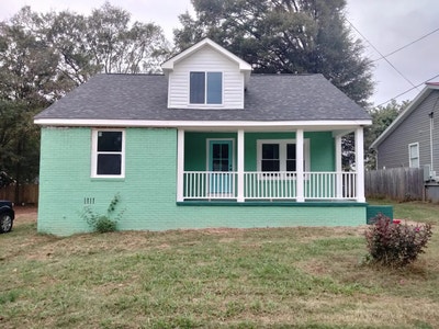 Spacious room in Statesville Main Photo