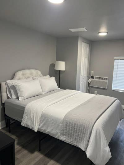  Freshly Updated Poppleton Retreat | Smart TV & Wo Main Photo