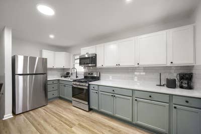 🤩 All Private Bathrooms with Two Kitchens 🤩 Topt Main Photo