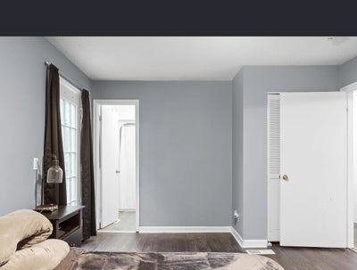 Looking for female roommate  Main Photo