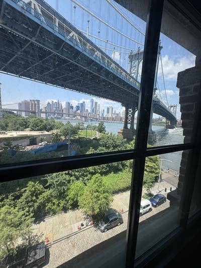 Furnished room waterfront view in Dumbo Main Photo