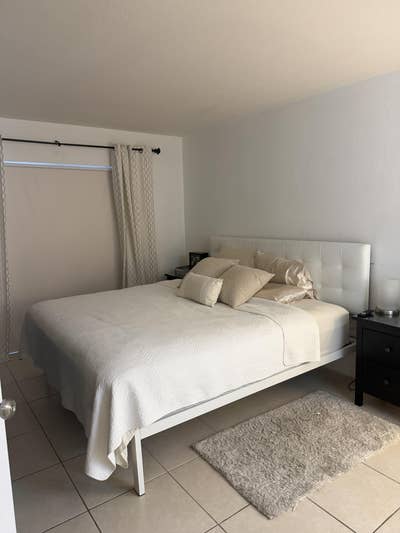 Master Suite w/ Private Bath, Balcony, Parking Main Photo