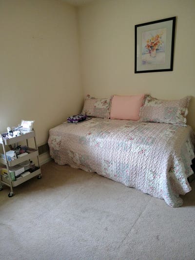 Room for rent on beautiful 3.5 acre property  Main Photo