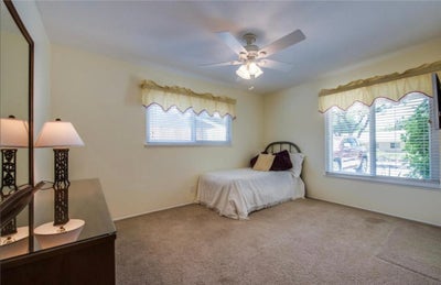 Private Bedroom walking distance from CSUF  Main Photo
