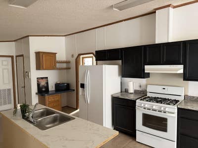 Live in Leander, newly renovated house  Main Photo