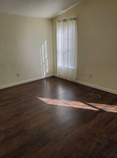 Renting Master Bedroom  Main Photo