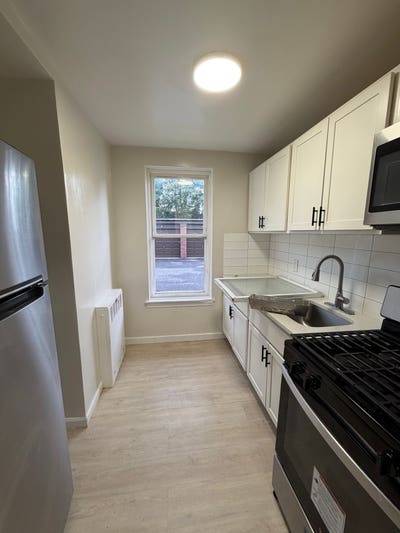 Beautiful One Bedroom Now Available In East Orange Main Photo
