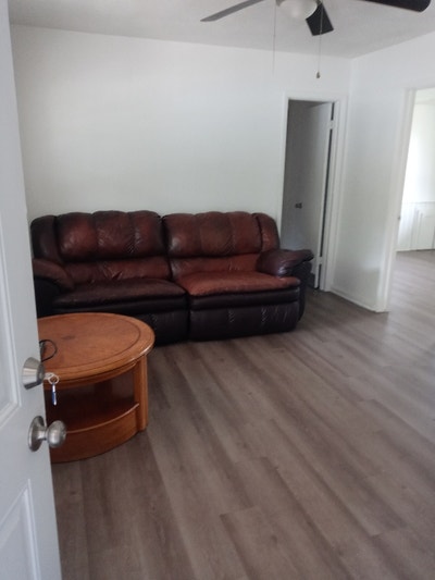 Cozy and quiet 1 bdr bth apartment on ground floor Main Photo