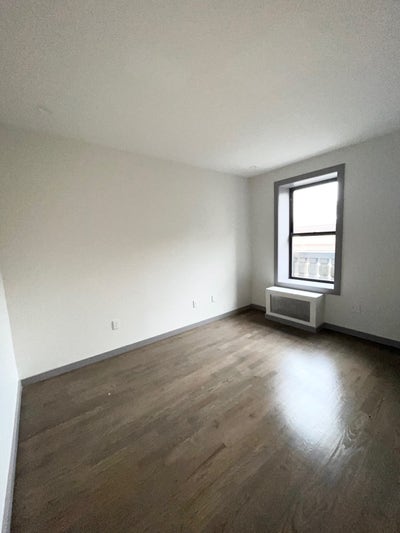 550 w 157 st 2 rooms available in new duplex apart Main Photo