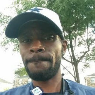 Professional Male seeks a small or large room Main Photo