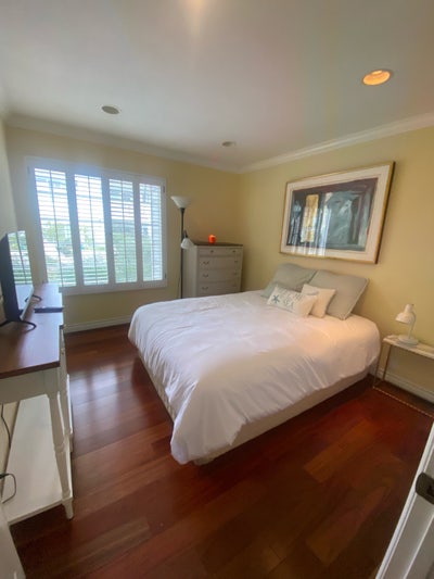 Private Bedroom + Private bath in Condo Female  Main Photo