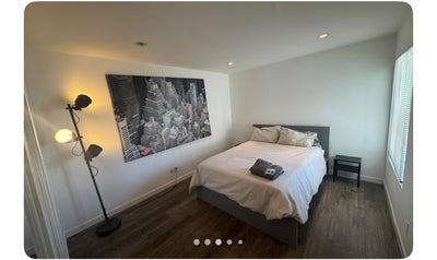 1 bed room available in weho Main Photo
