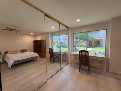 Great master bedroom in 77077 Main Photo